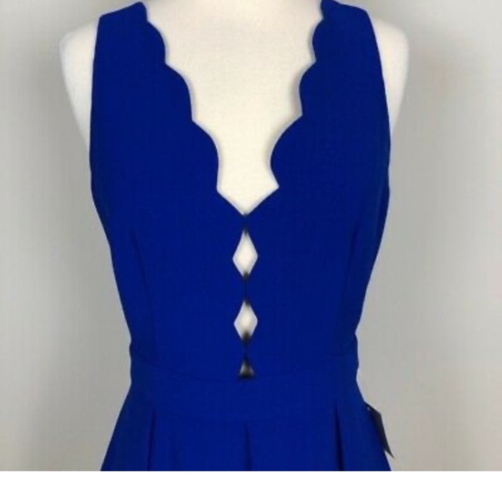Dress - Picture 3 of 5